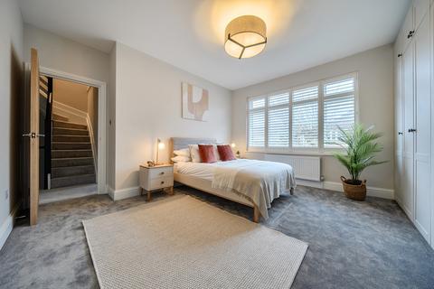 4 bedroom semi-detached house for sale, Sandhurst Road, Sidcup