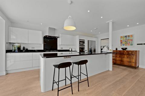 9 Fleece Road, Long Ditton, Surbiton, KT6 5JP