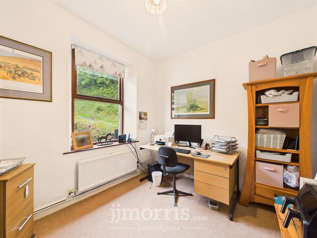 Office/Bedroom 4