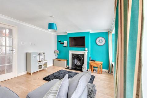 3 bedroom end of terrace house for sale, County Road, Gedling, Nottingham