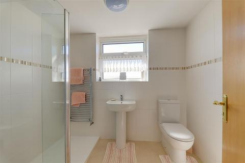 2 bedroom detached house for sale, Silverdale Drive, Sompting, West Sussex, BN15 9SH
