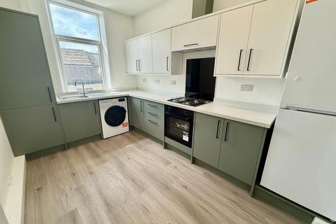 1 bedroom apartment to rent, Bingley Road, Shipley BD18