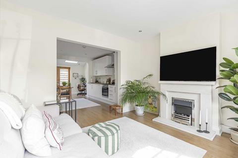 2 bedroom house for sale, Rutland Road, Twickenham TW2