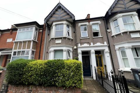 2 bedroom apartment for sale, Woodland Road, London E4