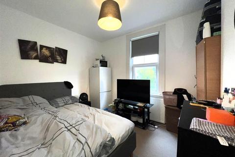 48a Woodland Road, Chingford, London, E4 7EU
