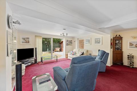 4 bedroom detached house for sale, Ferndown, Horley RH6