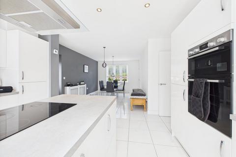 4 bedroom detached house for sale, Hurrell Close, Halstead, CO9