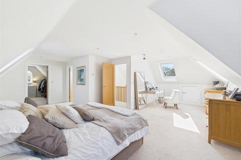 70a Fleet End Road, Warsash, Southampton, SO31 9JG