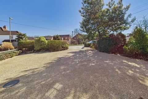 70a Fleet End Road, Warsash, Southampton, SO31 9JG