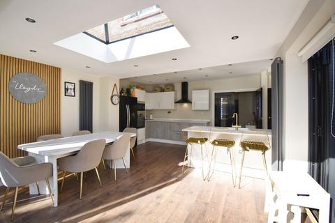 20 Breakspears Drive, Orpington, BR5 2RU