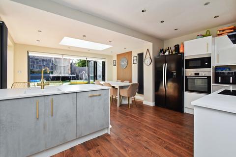 20 Breakspears Drive, Orpington, BR5 2RU