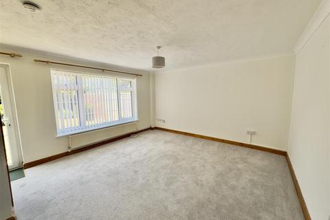 7 Barn Close, Seaford, BN25 3EW
