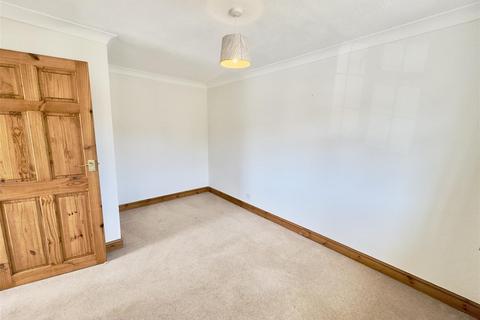 7 Barn Close, Seaford, BN25 3EW
