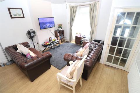 39 Aberdeen Road, London, N18 2ED