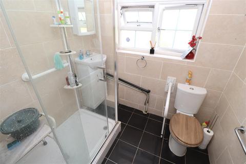39 Aberdeen Road, London, N18 2ED