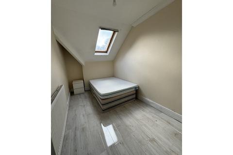 2 bedroom flat to rent, Miskin Street,  CF24 4AQ