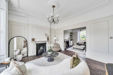 4 bedroom terraced house for sale, Glenton Road, London
