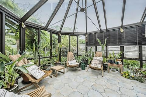 4 bedroom detached house for sale, Hambrook Hill North, Hambrook, Chichester