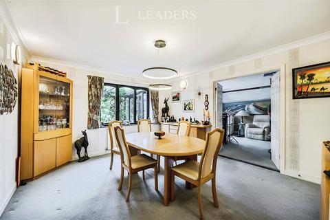 4 bedroom detached house for sale, Hambrook Hill North, Hambrook, Chichester
