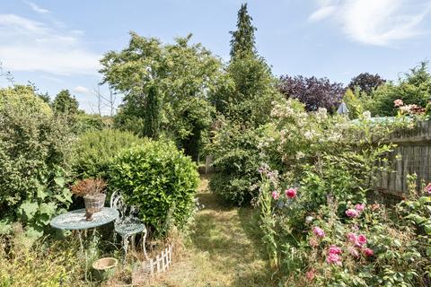 2 bedroom semi-detached house for sale, Station Road, Buckingham MK18
