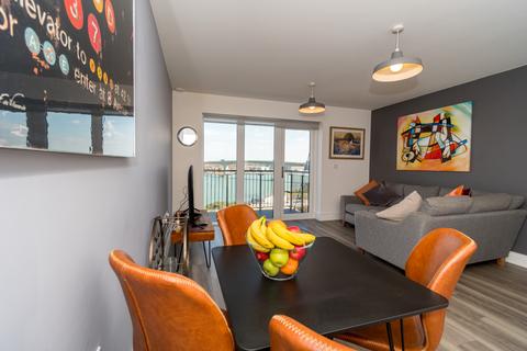 1 bedroom apartment for sale, Penthouse, Thomas Blake Avenue, Southampton