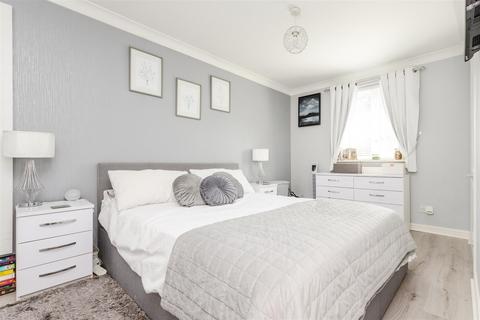 undefined, Applecross Close, Rochester ME1
