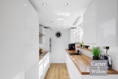 2 bedroom terraced house for sale, Bushway, Dagenham, Essex