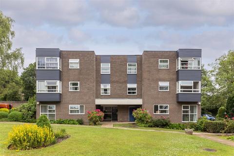 1 bedroom apartment for sale, Robinwood Court, Leeds LS8