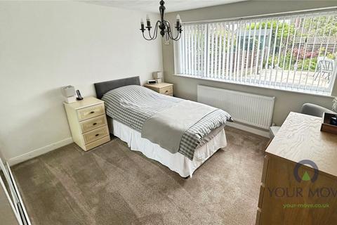 18 Charnwood Close, Shaw, Oldham, OL2 7LY