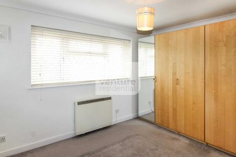 4 Aubrey Gardens, Luton, LU4 9JS