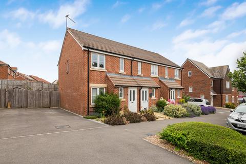 2 bedroom end of terrace house for sale, Reynolds Drive, Alton, Hampshire