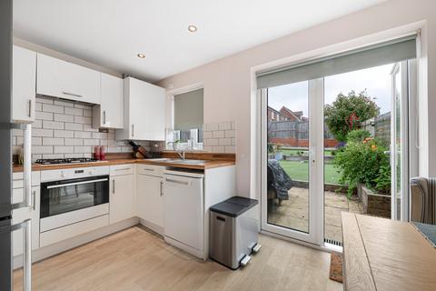 2 bedroom end of terrace house for sale, Reynolds Drive, Alton, Hampshire