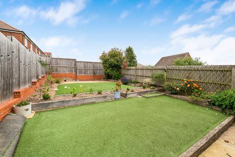 2 bedroom end of terrace house for sale, Reynolds Drive, Alton, Hampshire