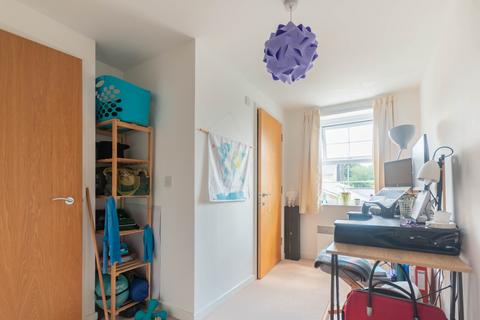 2 bedroom flat for sale, Wood Street, Bingley, West Yorkshire, BD16