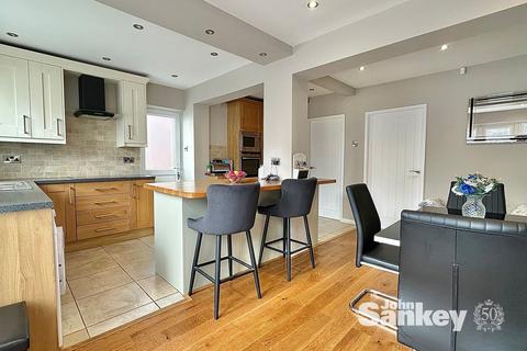 4 bedroom detached house for sale, Hatfield Close, Rainworth, NG21