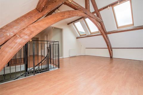 2 bedroom flat to rent, North View Road, Bradford, West Yorkshire, BD4