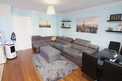 7 Wesley Close, Arlesey, SG15 6SQ
