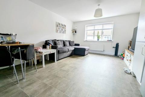 2 bedroom coach house for sale, Chandler Drive, Bordon GU35
