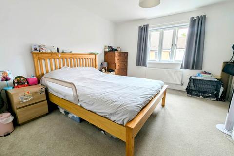 2 bedroom coach house for sale, Chandler Drive, Bordon GU35