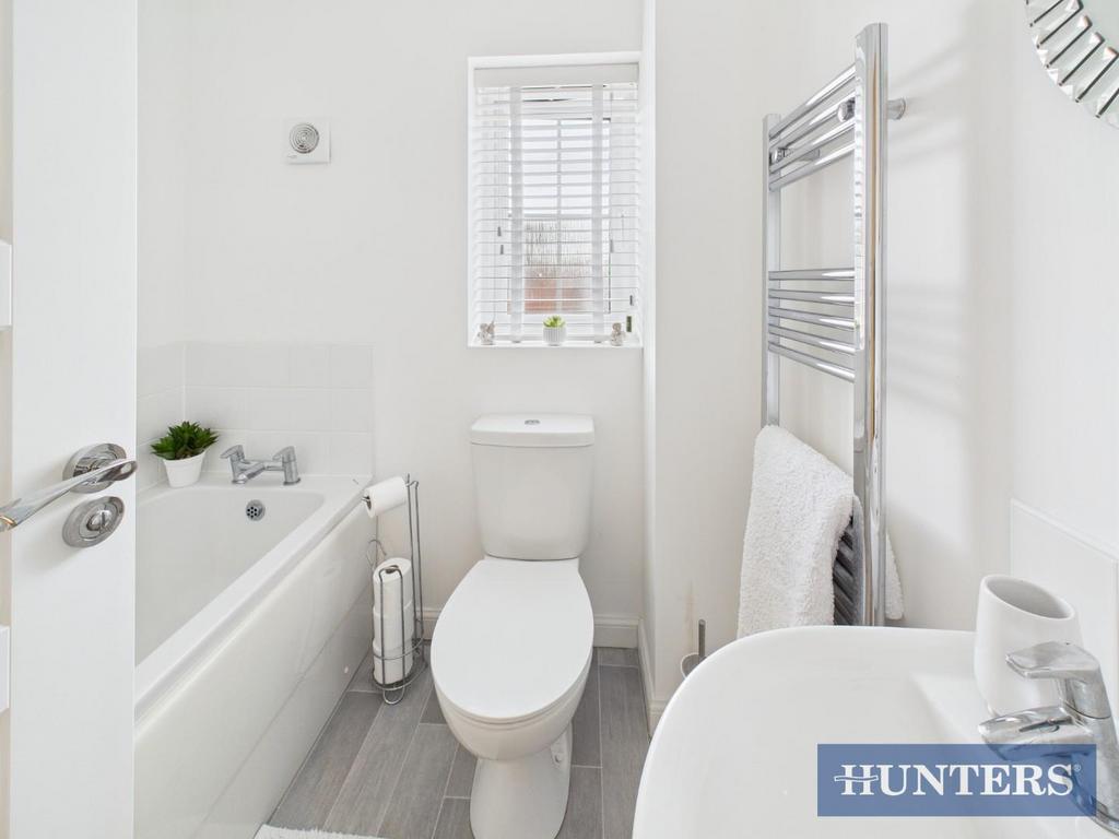 CAM01450 G0-PR0226-STILL016.jpg