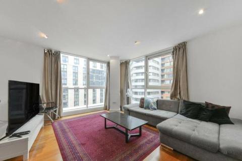 3 bedroom apartment to rent, Peninsula Apartments, Paddington W2