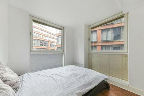 3 bedroom apartment to rent, Peninsula Apartments, Paddington W2
