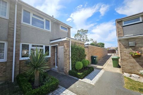 3 bedroom end of terrace house to rent, Shepperton, Surrey, TW17