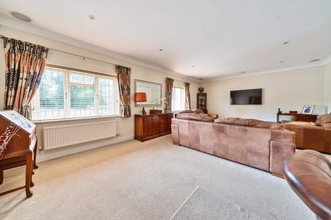 4 bedroom detached house for sale, Grange Gardens, Farnham Common, Buckinghamshire, SL2