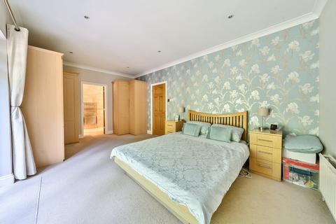undefined, Grange Gardens, Farnham Common, Buckinghamshire, SL2