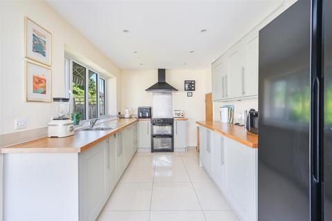 4 bedroom detached house for sale, Corbet Road, Epsom
