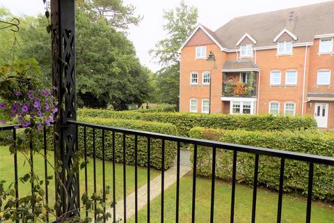 2 bedroom apartment for sale, Campbell Fields, Aldershot GU11