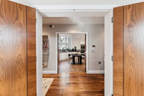 3 bedroom apartment for sale, Bickenhall Mansions