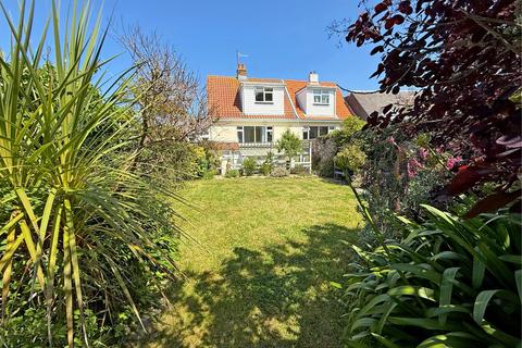 Le Bourgage, Alderney GY9