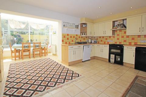 4 bedroom townhouse for sale, Le Bourgage, Alderney GY9